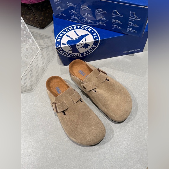 Birkenstock Boston Suede Taupe - Picture 2 of 9